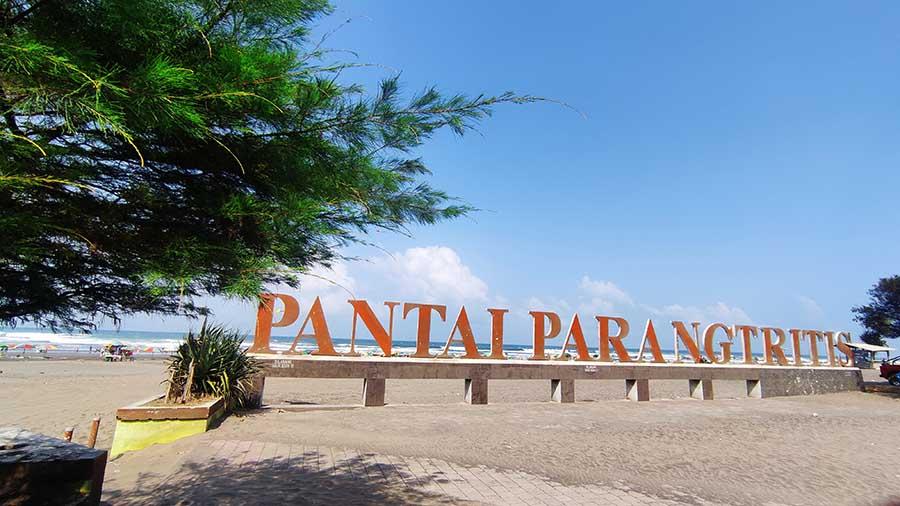 Bus Pariwisata